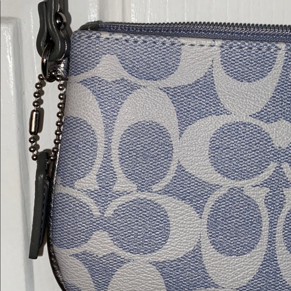 Coach Wristlet - Picture 2 of 6